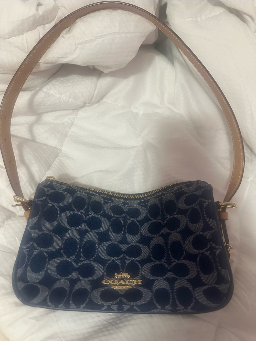 Coach Kailey Shoulder Bag - Signature Denim - Picture 3 of 6